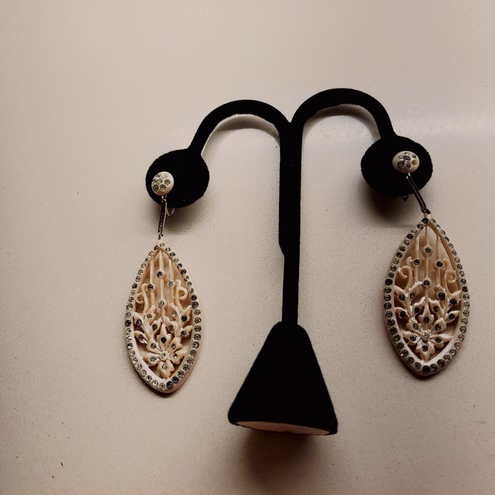 TRUE VINTAGE ART DECO EARRINGS - Picture 1 of 2